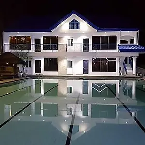 Resort Woodland ***